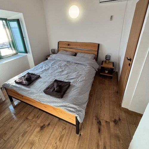 Industrial fém ágy (fejtámla nem táblásított)